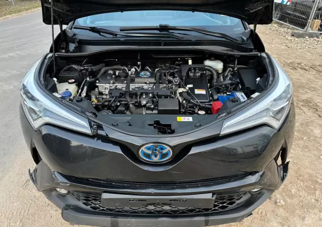 TOYOTA C-HR 1.8 Hybrid Executive