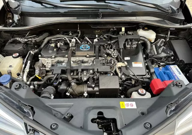 TOYOTA C-HR 1.8 Hybrid Executive