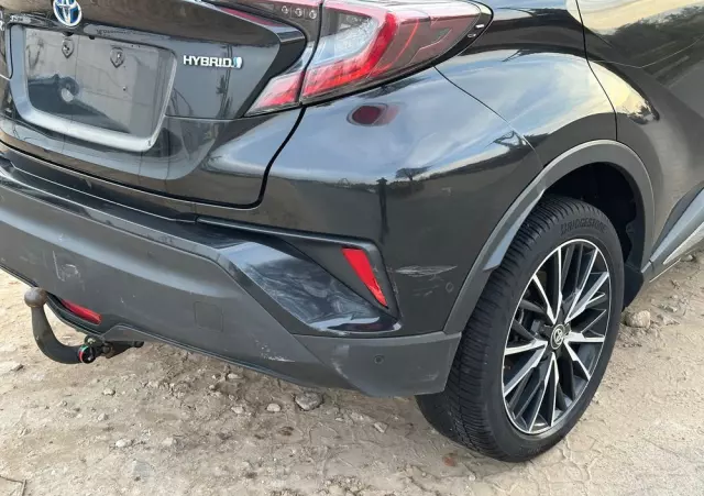TOYOTA C-HR 1.8 Hybrid Executive