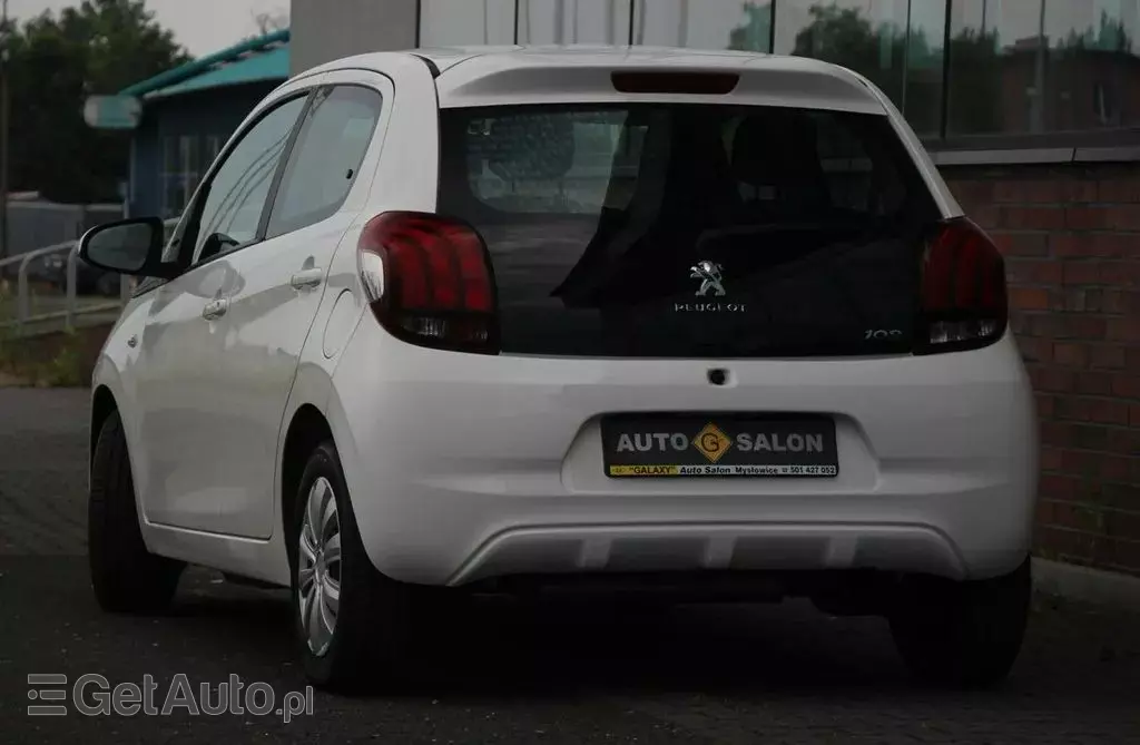 PEUGEOT 108 