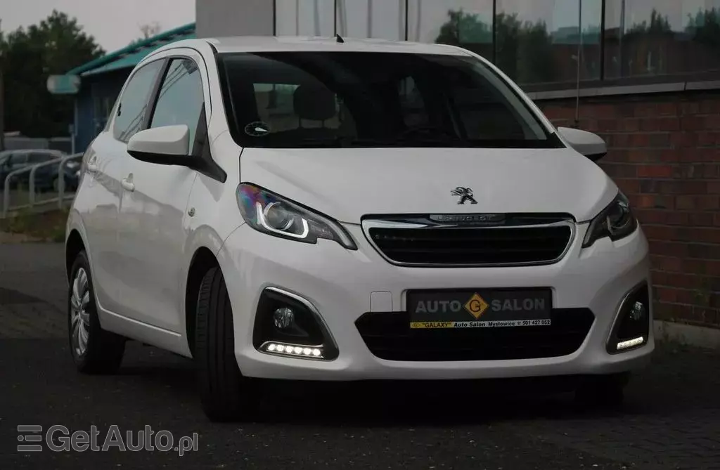 PEUGEOT 108 