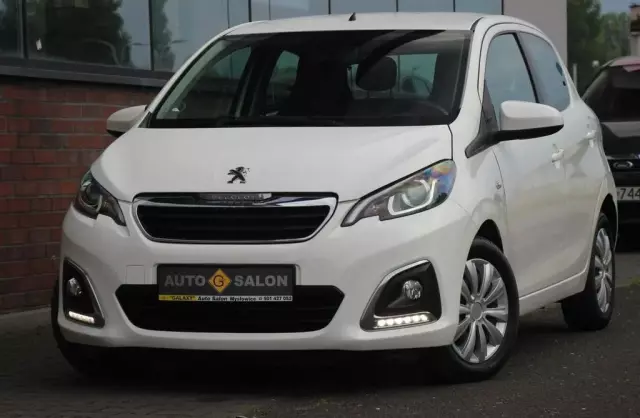 PEUGEOT 108 
