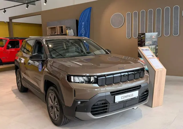 JEEP Compass 1.2 T3 mHEV Altitude FWD DCT