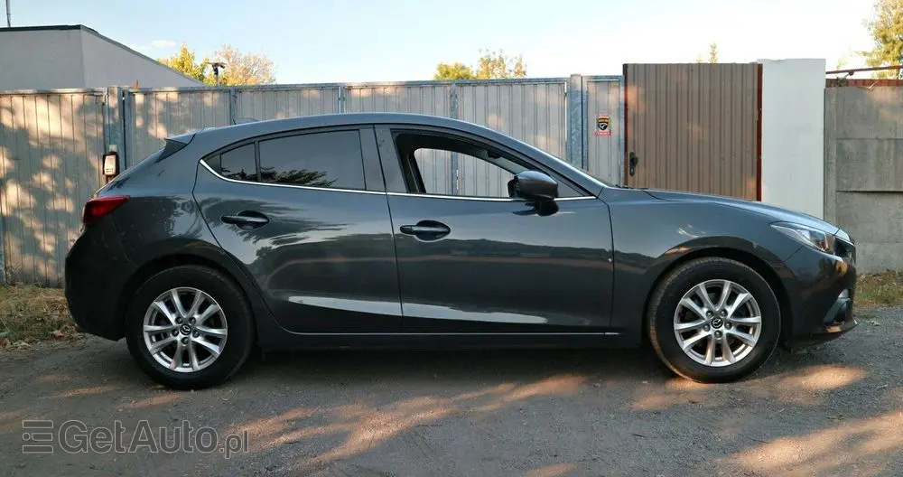 MAZDA 3 SKYACTIV-G 120 Exclusive-Line