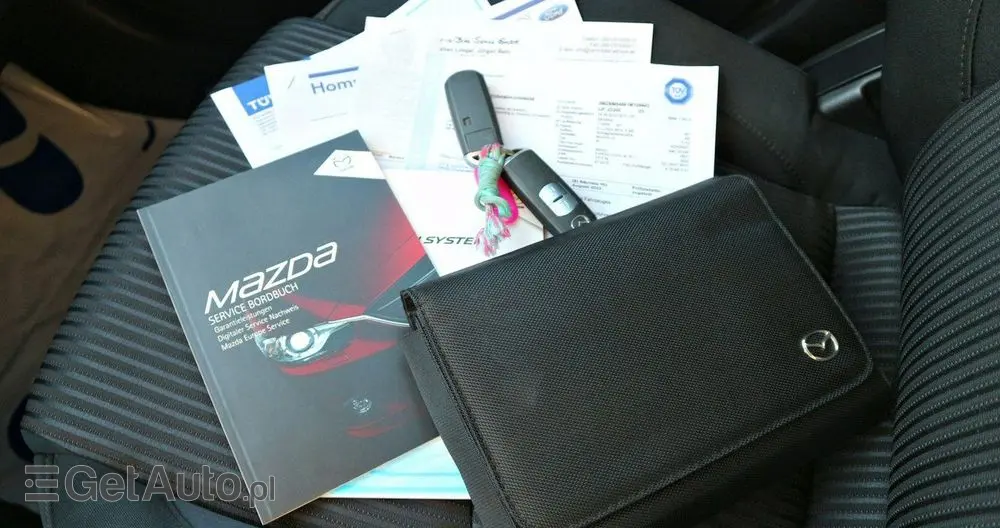 MAZDA 3 SKYACTIV-G 120 Exclusive-Line