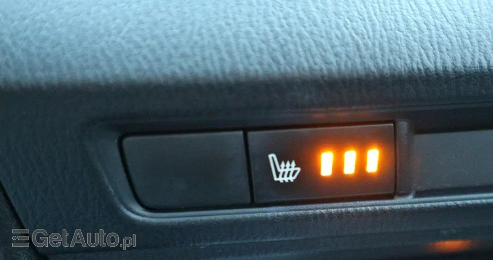 MAZDA 3 SKYACTIV-G 120 Exclusive-Line