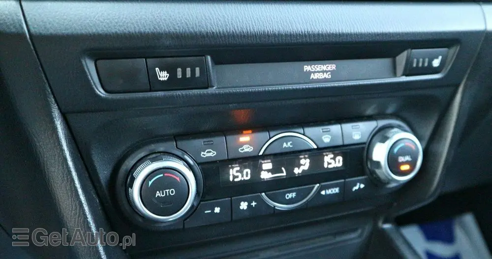 MAZDA 3 SKYACTIV-G 120 Exclusive-Line