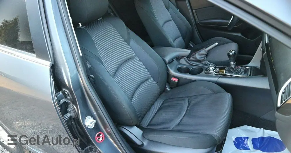 MAZDA 3 SKYACTIV-G 120 Exclusive-Line