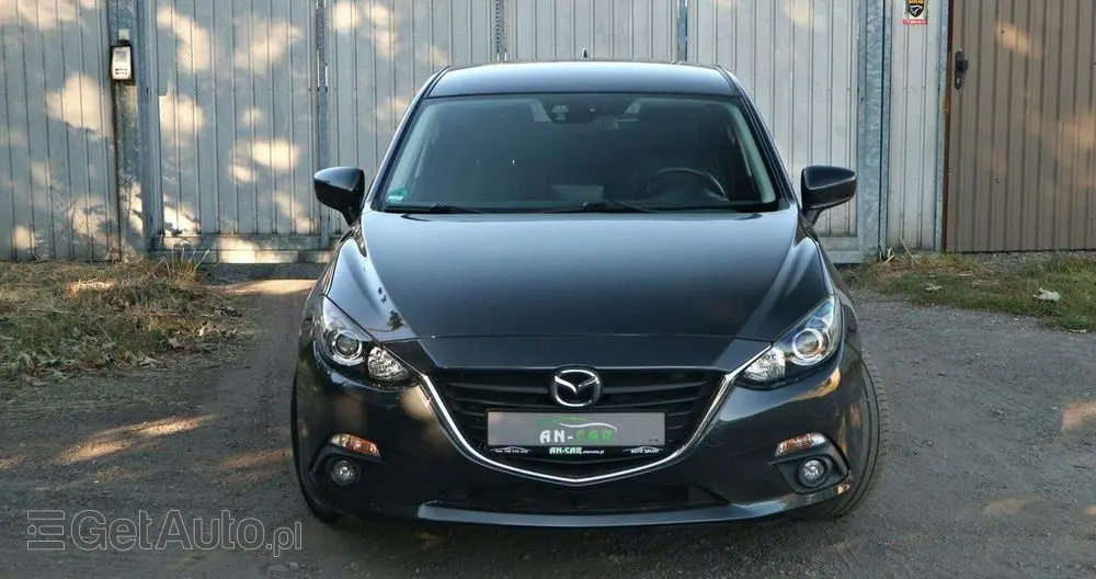 MAZDA 3 SKYACTIV-G 120 Exclusive-Line
