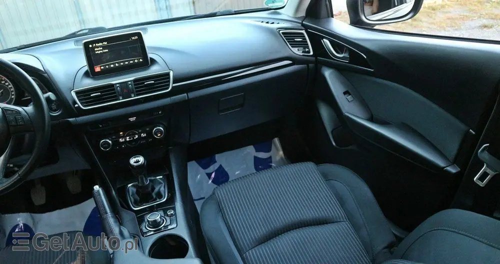 MAZDA 3 SKYACTIV-G 120 Exclusive-Line