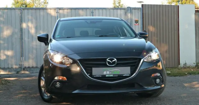 MAZDA 3 SKYACTIV-G 120 Exclusive-Line