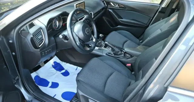 MAZDA 3 SKYACTIV-G 120 Exclusive-Line