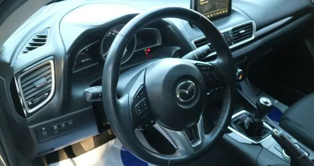 MAZDA 3 SKYACTIV-G 120 Exclusive-Line