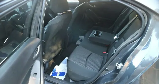 MAZDA 3 SKYACTIV-G 120 Exclusive-Line