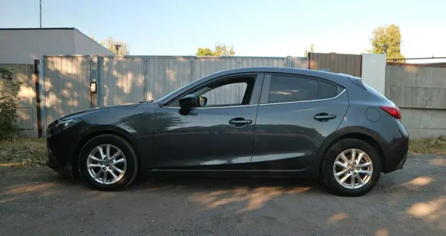MAZDA 3 SKYACTIV-G 120 Exclusive-Line