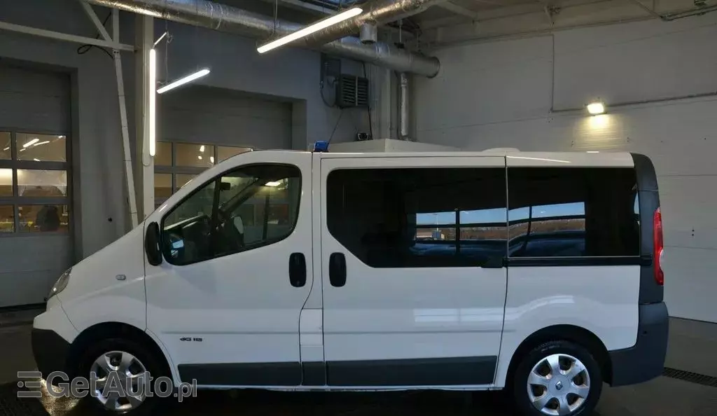 RENAULT Trafic 