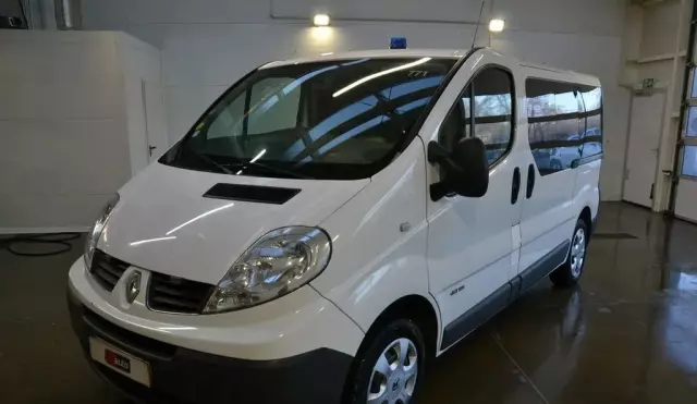 RENAULT Trafic 