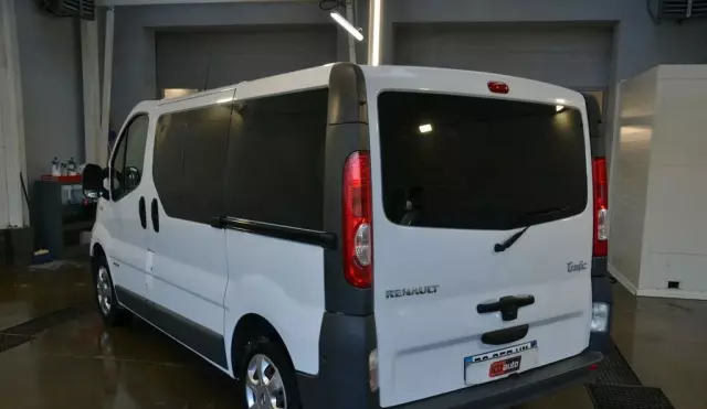 RENAULT Trafic 