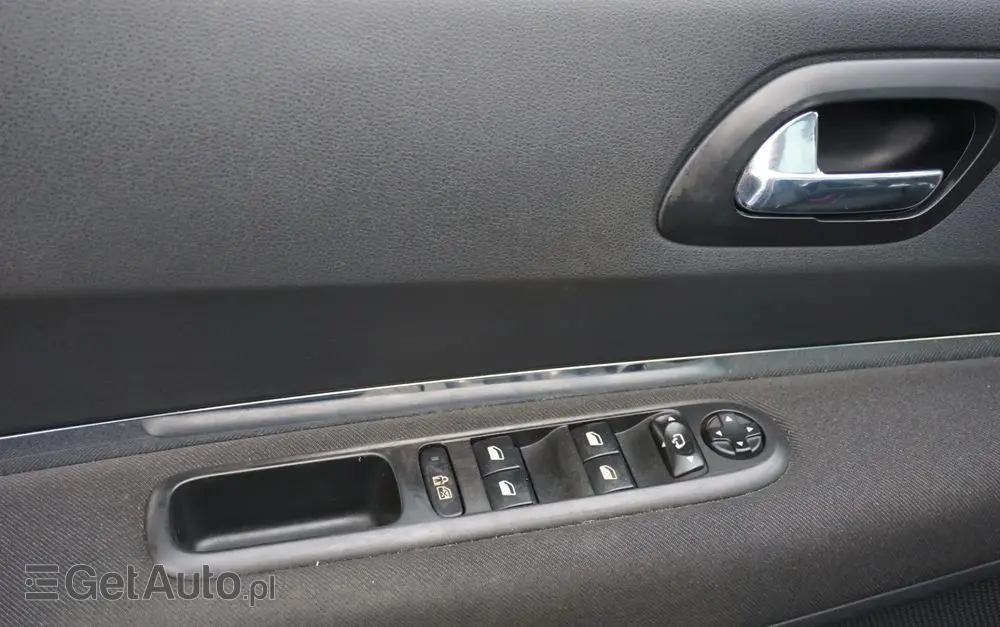 PEUGEOT 3008 120 VTi Active