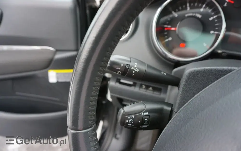 PEUGEOT 3008 120 VTi Active