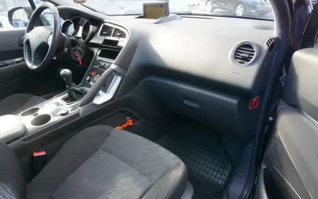 PEUGEOT 3008 120 VTi Active