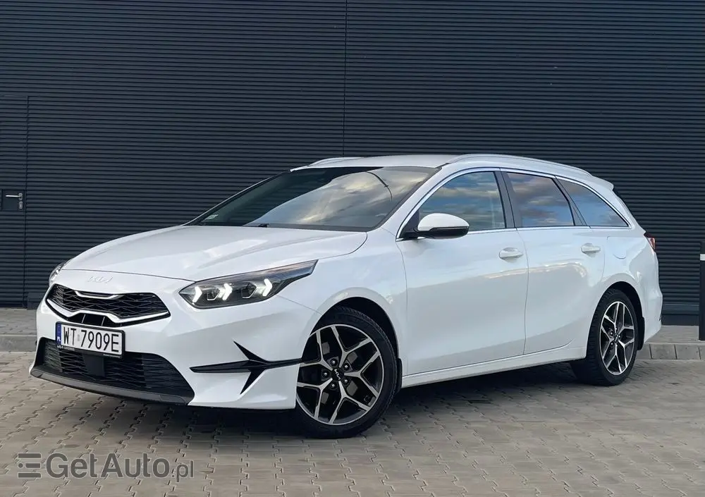 KIA Ceed 1.5 T-GDI Business Line DCT