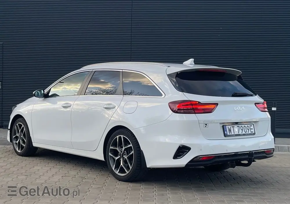 KIA Ceed 1.5 T-GDI Business Line DCT