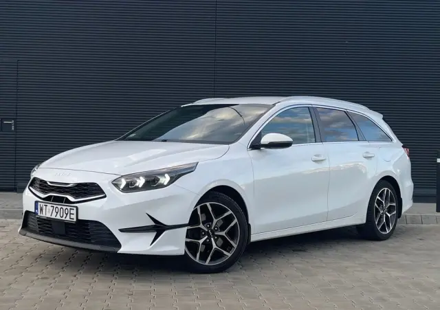 KIA Ceed 1.5 T-GDI Business Line DCT