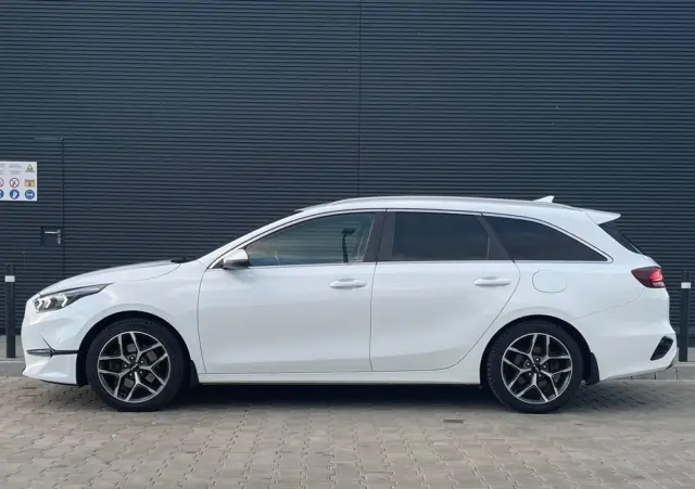 KIA Ceed 1.5 T-GDI Business Line DCT