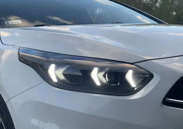 KIA Ceed 1.5 T-GDI Business Line DCT