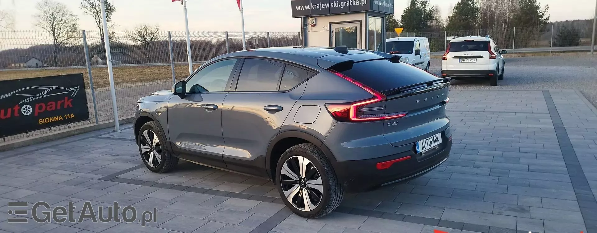 VOLVO C40 78 kWh (408 KM) AWD Electric