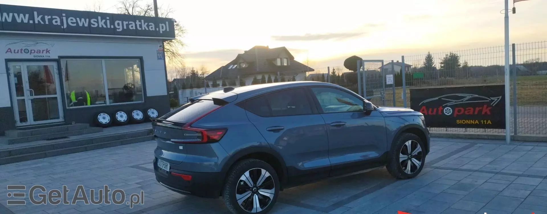 VOLVO C40 78 kWh (408 KM) AWD Electric