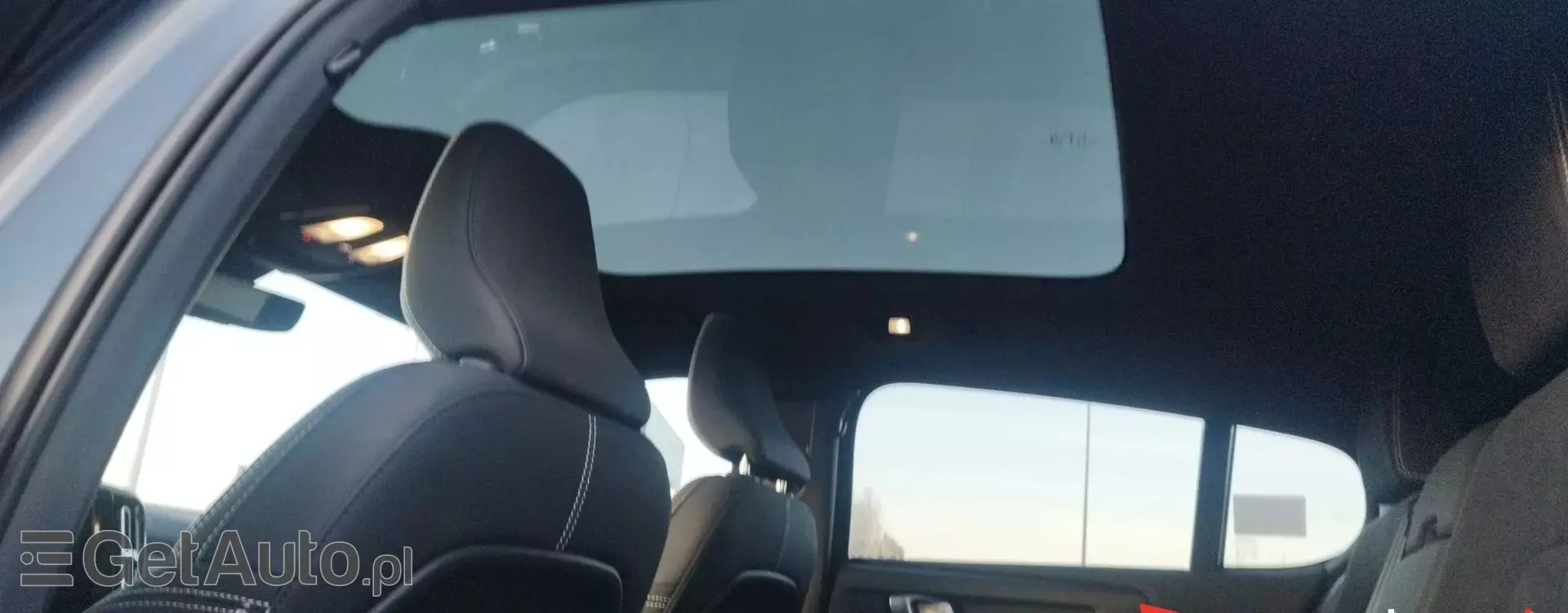 VOLVO C40 78 kWh (408 KM) AWD Electric