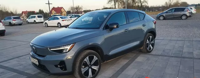 VOLVO C40 78 kWh (408 KM) AWD Electric