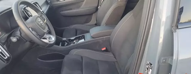 VOLVO C40 78 kWh (408 KM) AWD Electric