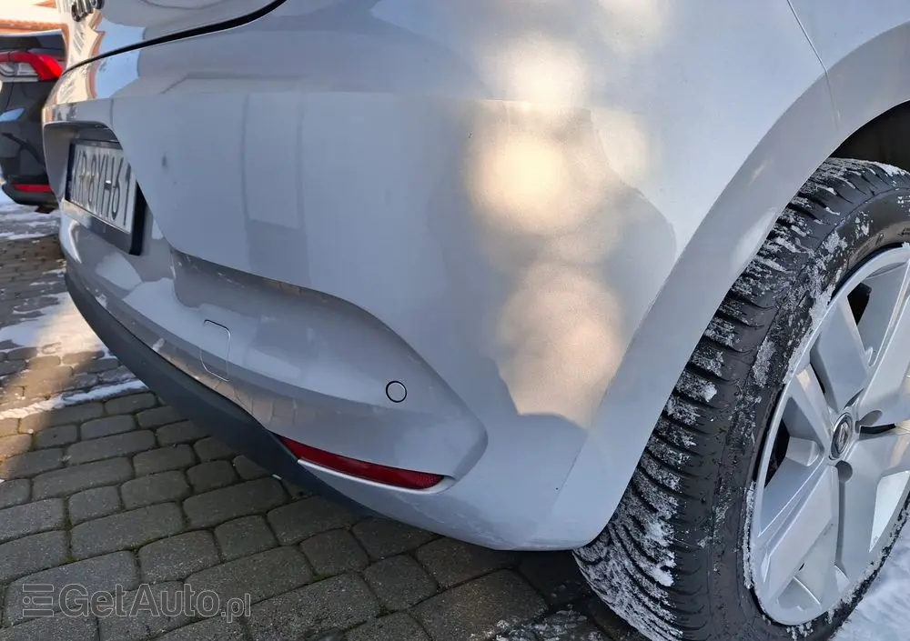 RENAULT Clio 1.0 TCe Zen