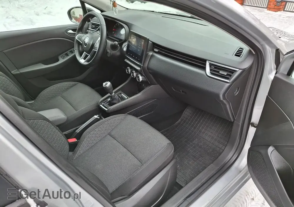 RENAULT Clio 1.0 TCe Zen