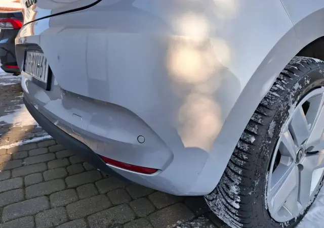 RENAULT Clio 1.0 TCe Zen