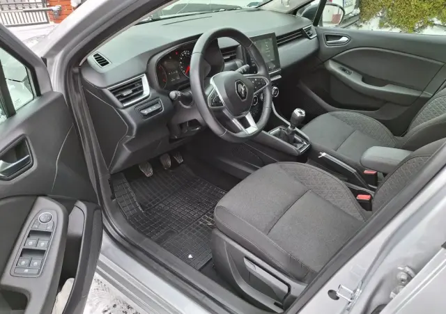 RENAULT Clio 1.0 TCe Zen