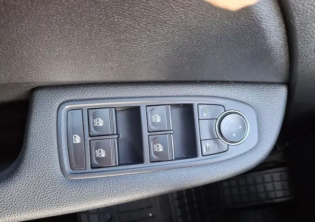 RENAULT Clio 1.0 TCe Zen