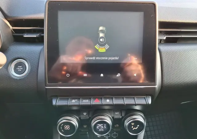 RENAULT Clio 1.0 TCe Zen