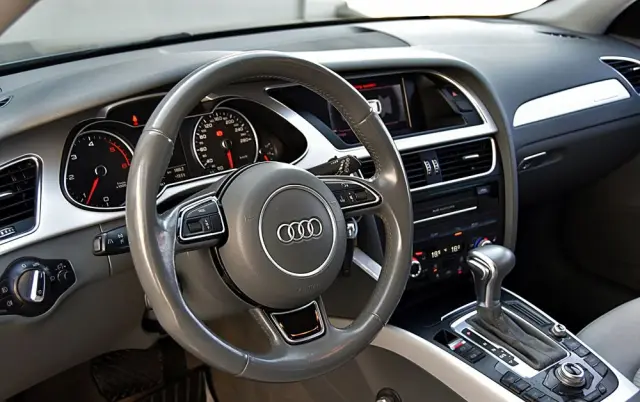 AUDI A4 Avant 2.0 TDI Quattro S tronic