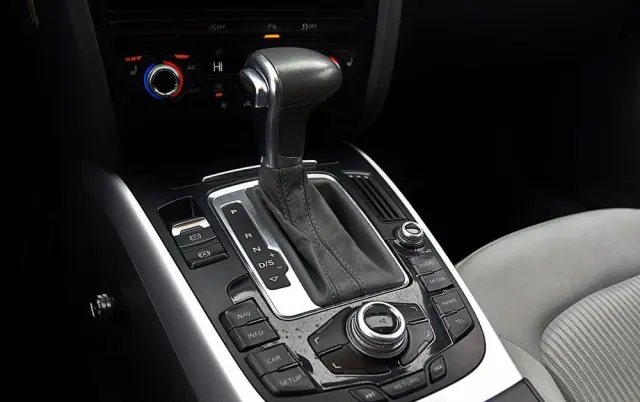 AUDI A4 Avant 2.0 TDI Quattro S tronic