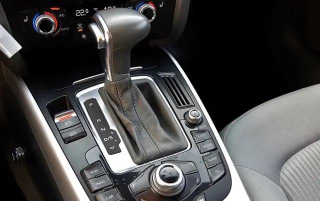 AUDI A4 Avant 2.0 TDI Quattro S tronic