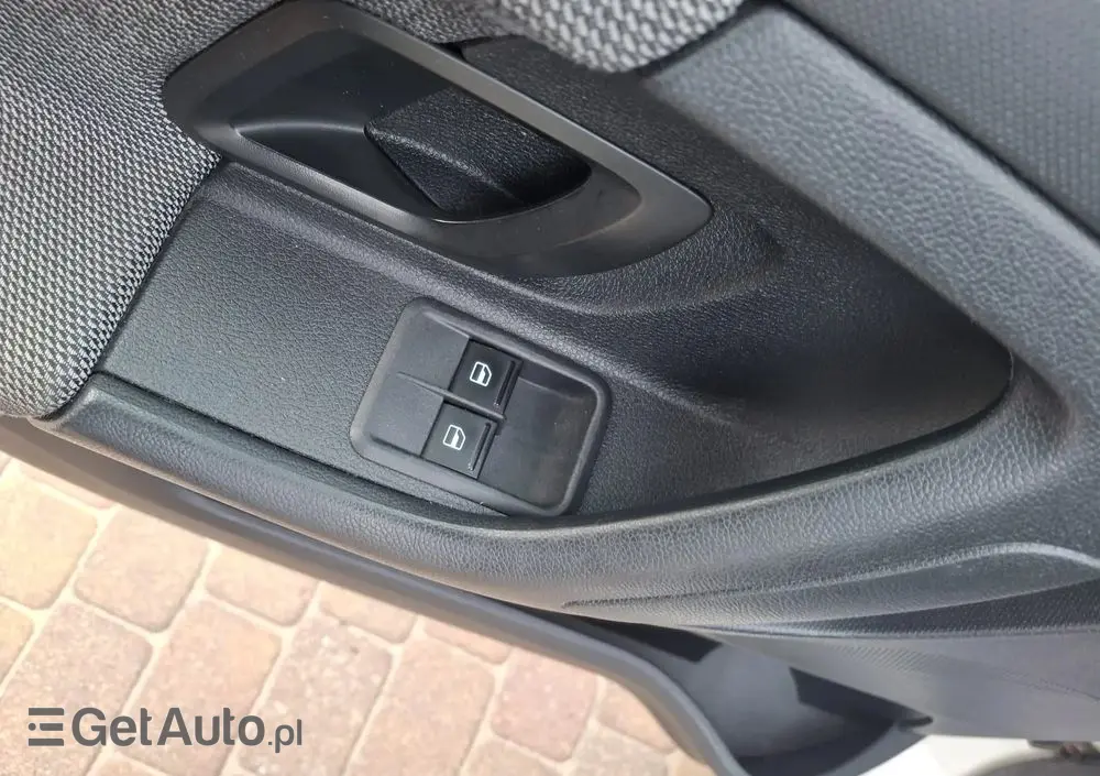 SKODA Fabia 1.2 HTP Ambition