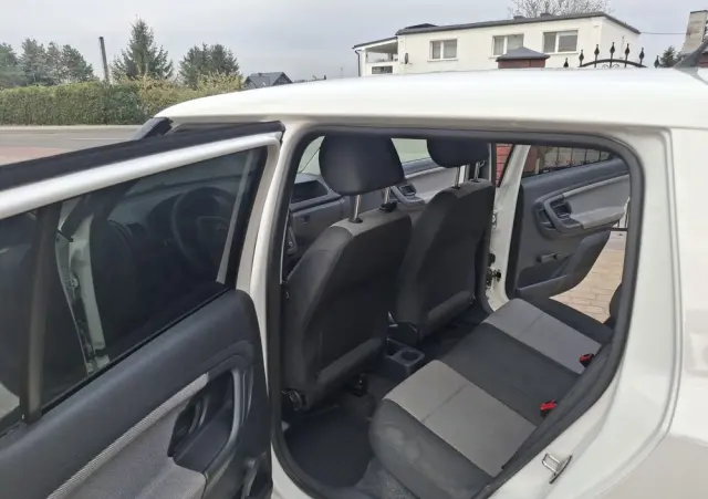 SKODA Fabia 1.2 HTP Ambition