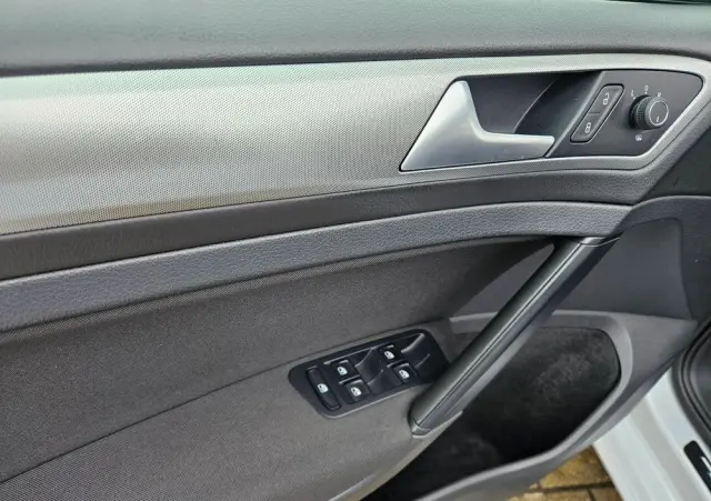 VOLKSWAGEN Golf 1.6 TDI BMT Highline DSG