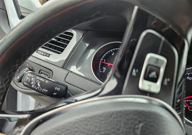 VOLKSWAGEN Golf 1.6 TDI BMT Highline DSG