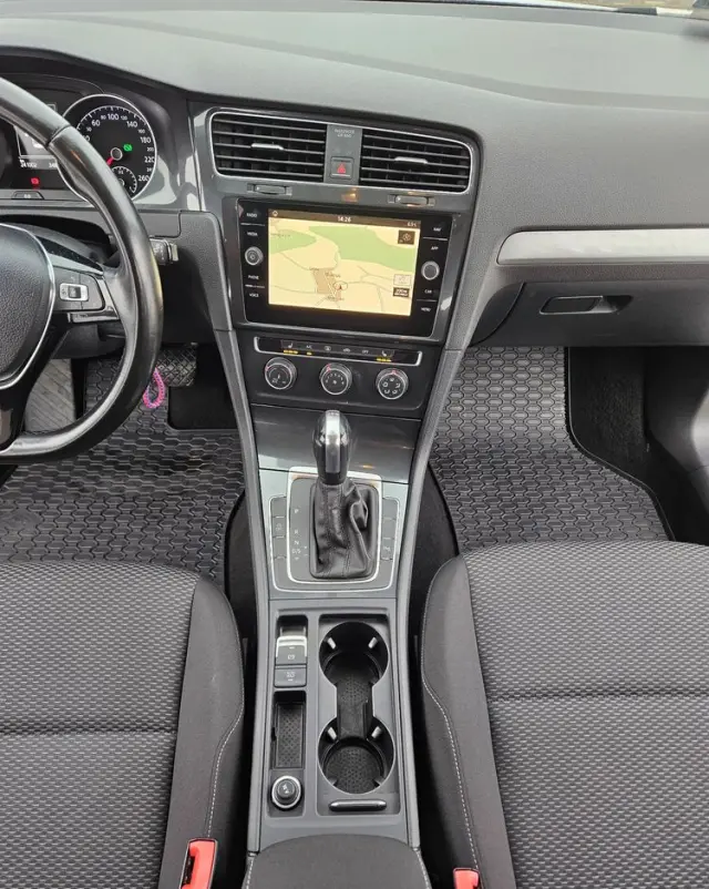 VOLKSWAGEN Golf 1.6 TDI BMT Highline DSG