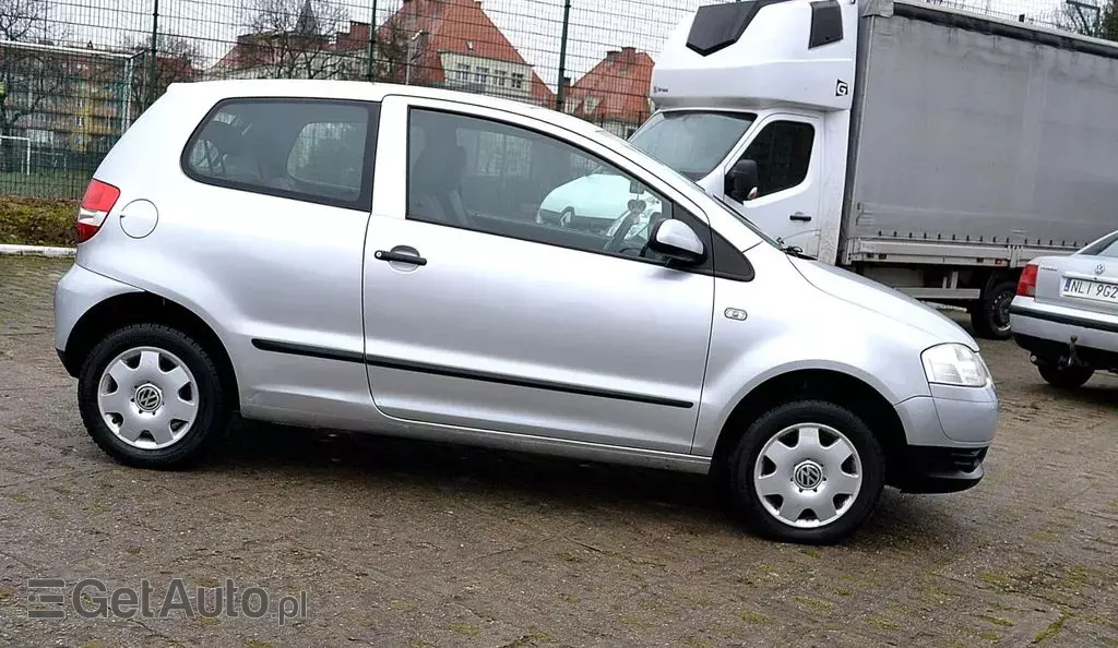 VOLKSWAGEN Fox 